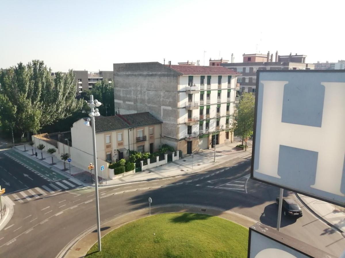 Hostal Jaime I Huesca Exterior foto