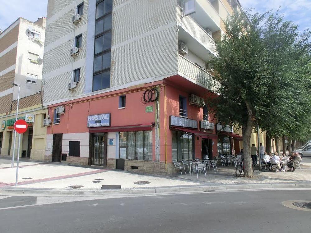 Hostal Jaime I Huesca Exterior foto