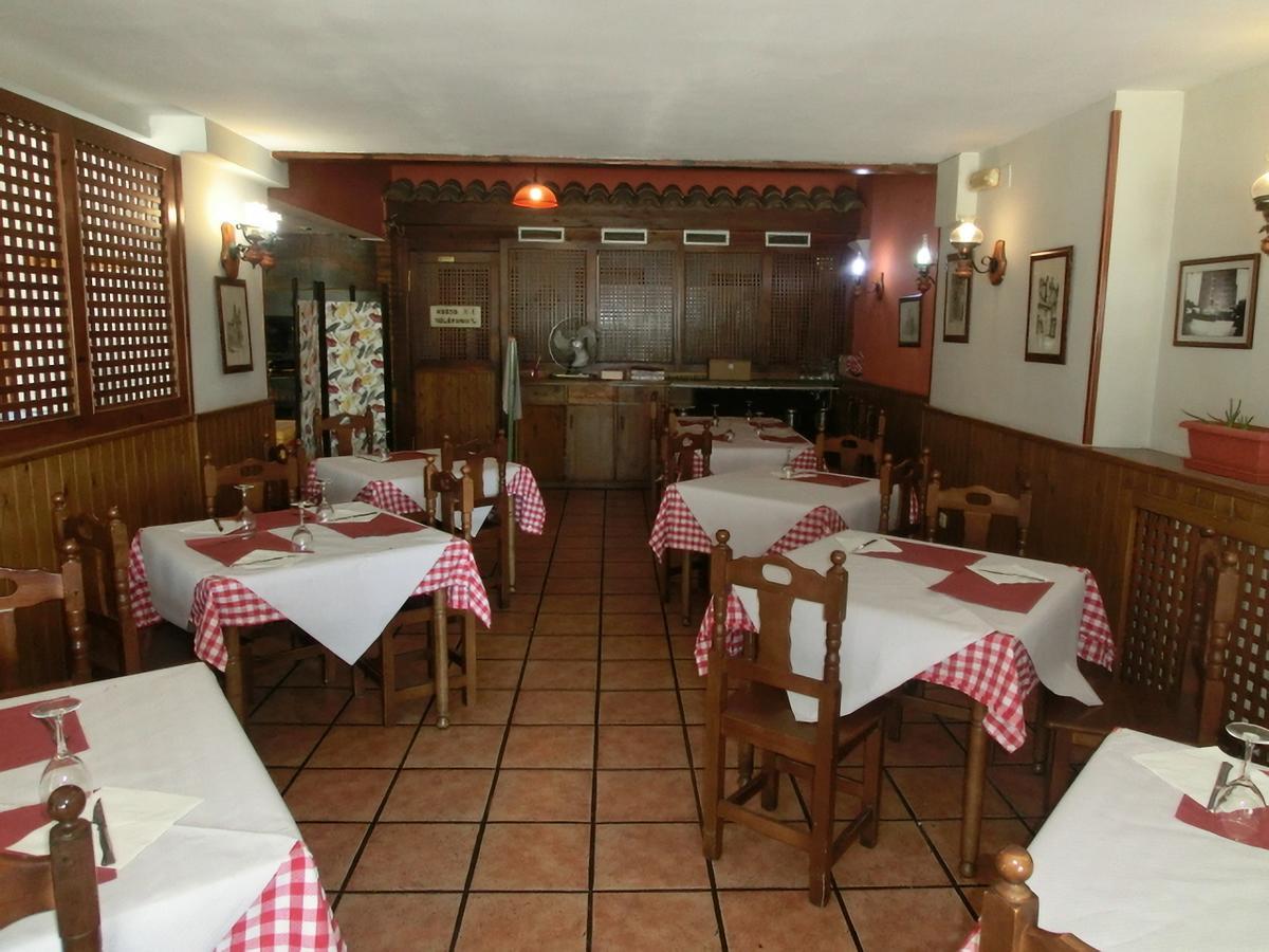 Hostal Jaime I Huesca Exterior foto