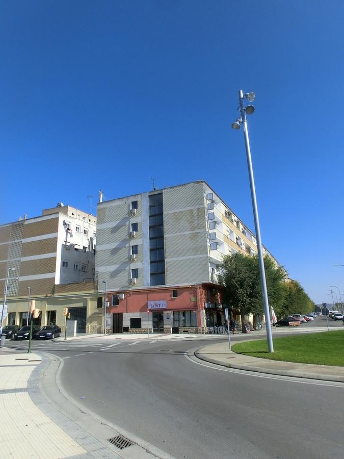 Hostal Jaime I Huesca Exterior foto